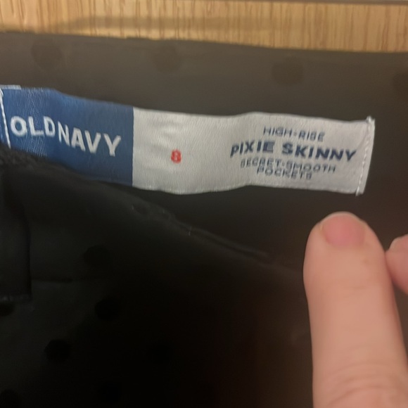 Old Navy size 8, pixie skinny black polkadot on black pants nwt - Picture 2 of 6